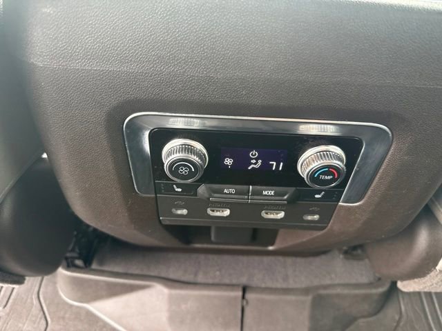 Used 2021 GMC Yukon SLT w/ Rear Media and Nav Package image 19