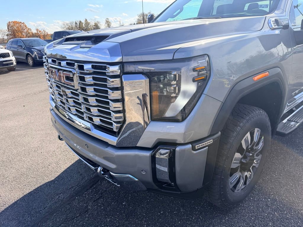 New 2026 GMC Sierra 2500 Denali w/ Denali Reserve Package image 13