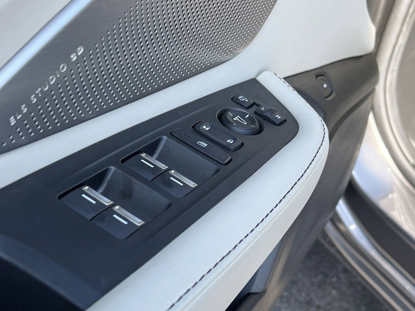 Certified 2025 Acura RDX A-Spec image 12