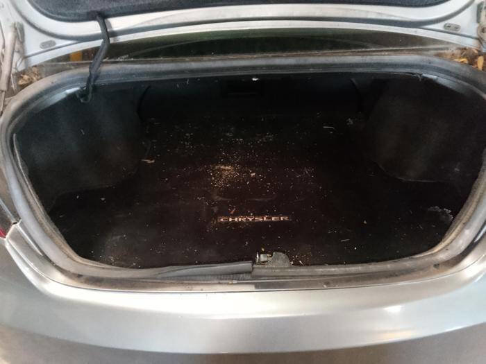 Used 2012 Chrysler 200 S FWD image 27