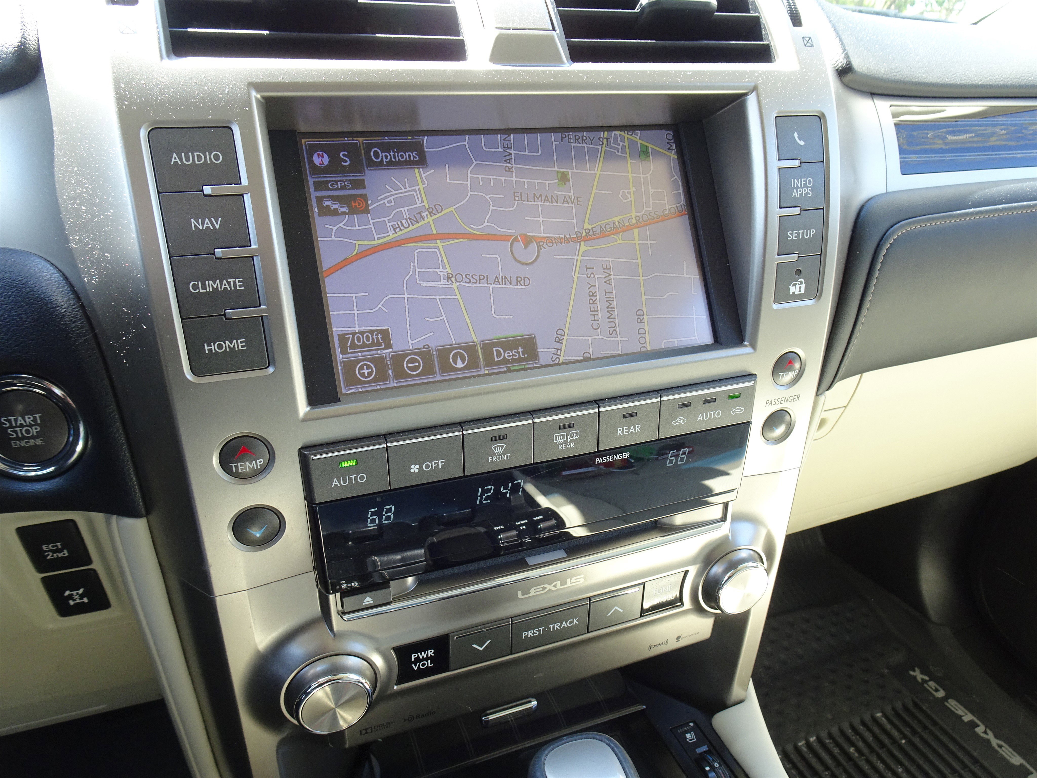 Used 2021 Lexus GX 460 Premium w/ Premium Package image 9