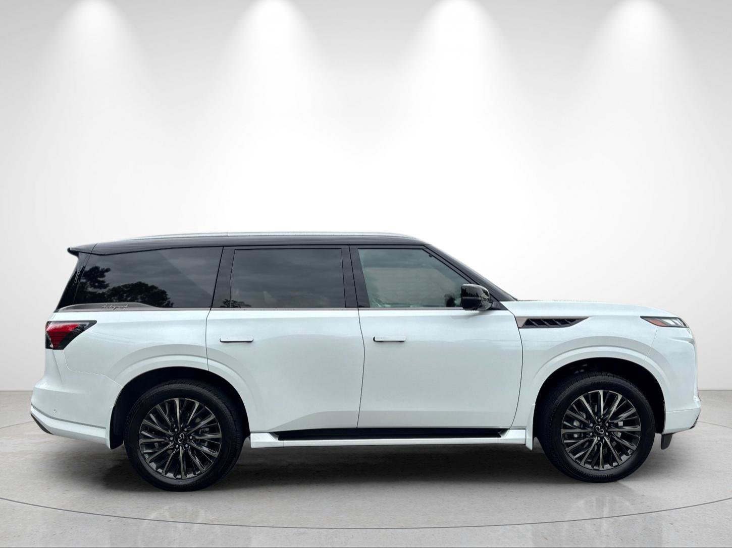 New 2027 INFINITI QX80 Autograph w/ Premium Cargo Package AWD/4WD image 6