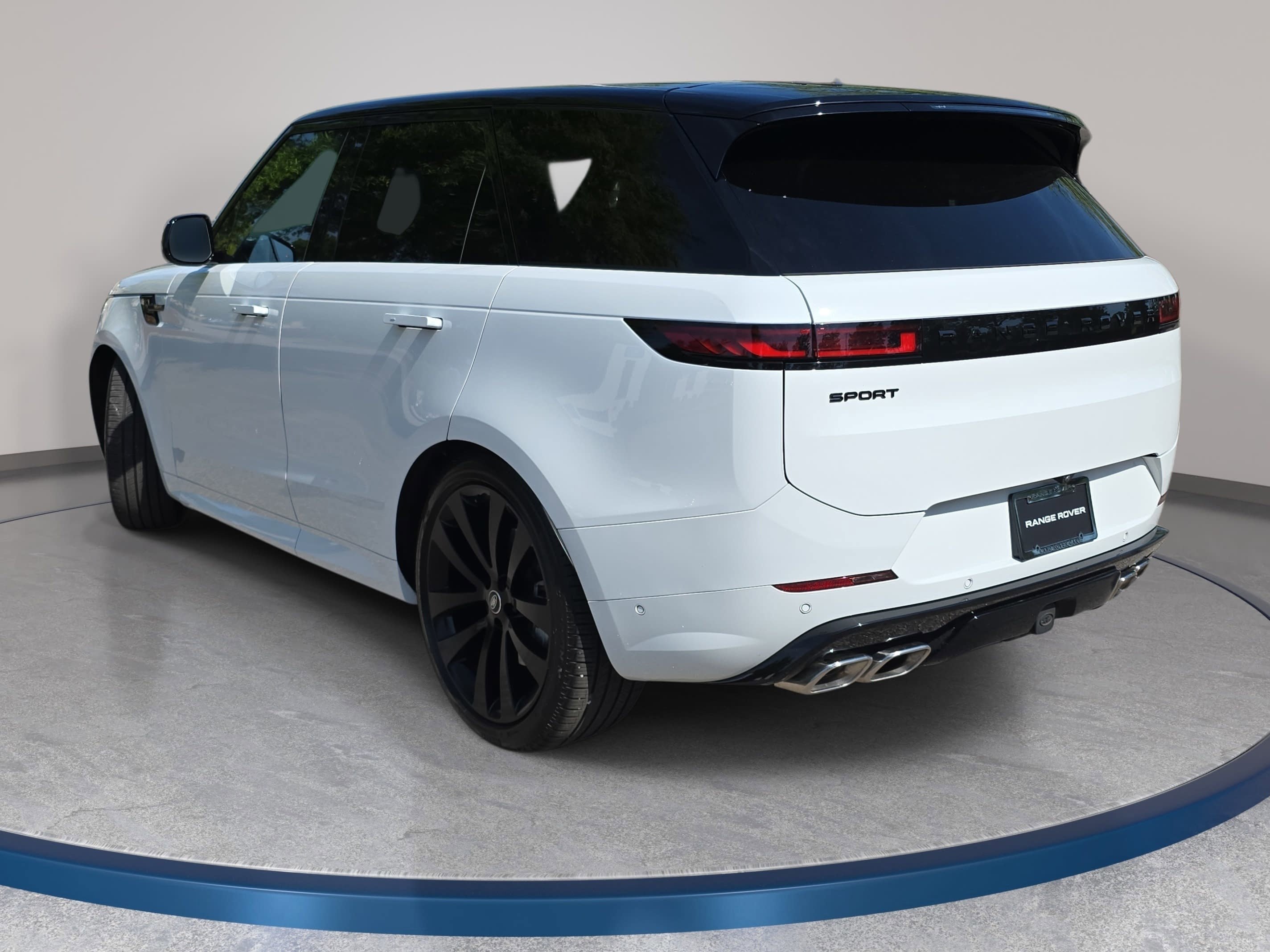 Certified 2025 Land Rover Range Rover Sport Dynamic SE image 7