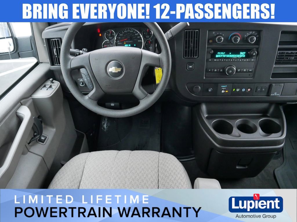 Used 2025 Chevrolet Express 3500 LT w/ LT Preferred Equipment Group image 17