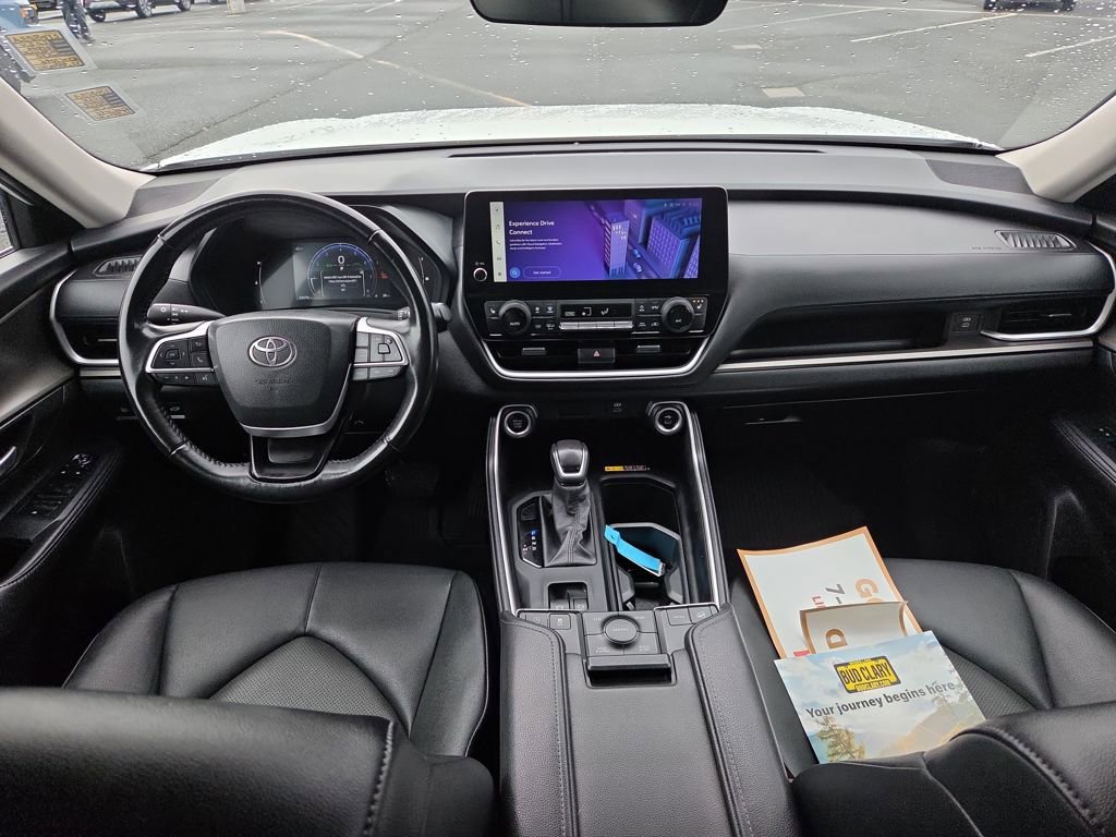 Used 2024 Toyota Grand Highlander XLE image 17
