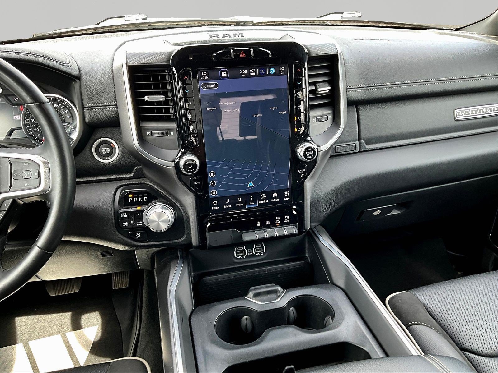 Used 2024 RAM 1500 Laramie AWD/4WD image 9