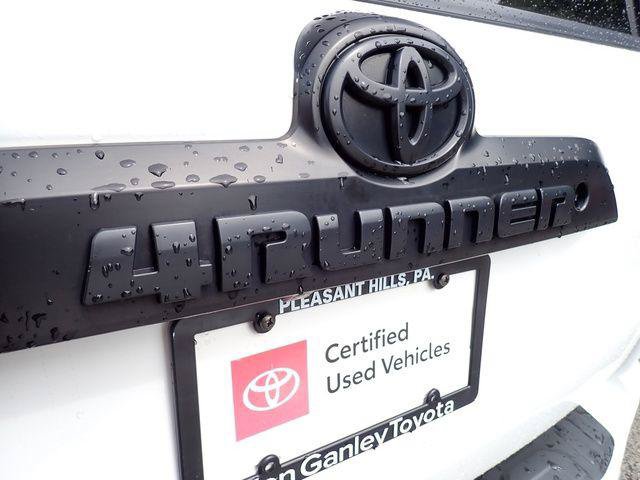 Certified 2019 Toyota 4Runner TRD Off-Road Premium AWD/4WD image 8