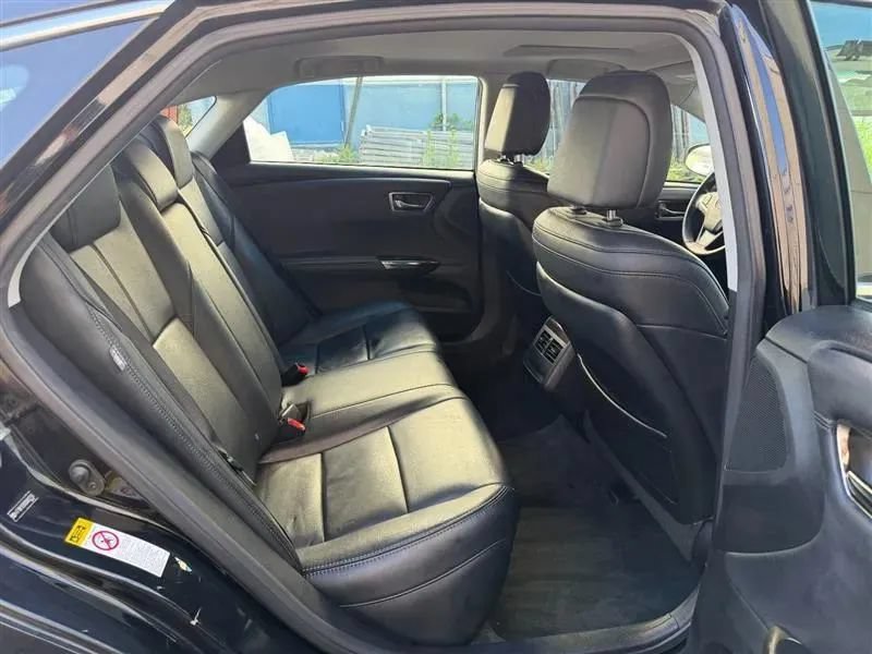 Used 2013 Toyota Avalon XLE Touring FWD image 47
