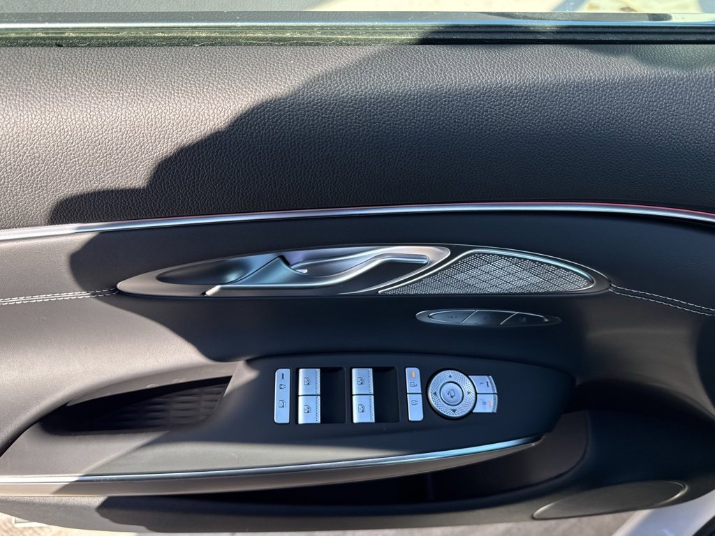 New 2026 Genesis GV70 2.5T Select image 17