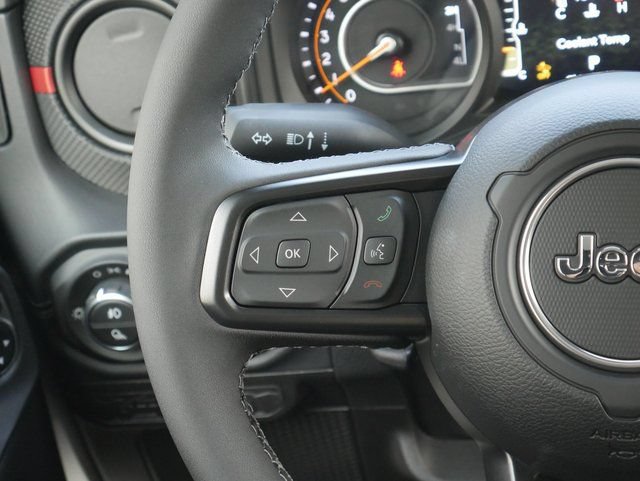 New 2026 Jeep Gladiator Rubicon w/ Safety Group AWD/4WD image 16