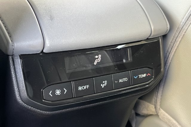 New 2026 Toyota Highlander Limited AWD/4WD image 14