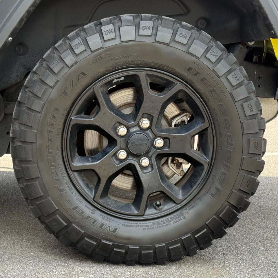Used 2023 Jeep Wrangler Sport AWD/4WD image 28