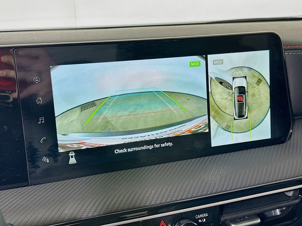Used 2025 Nissan Kicks SR image 10