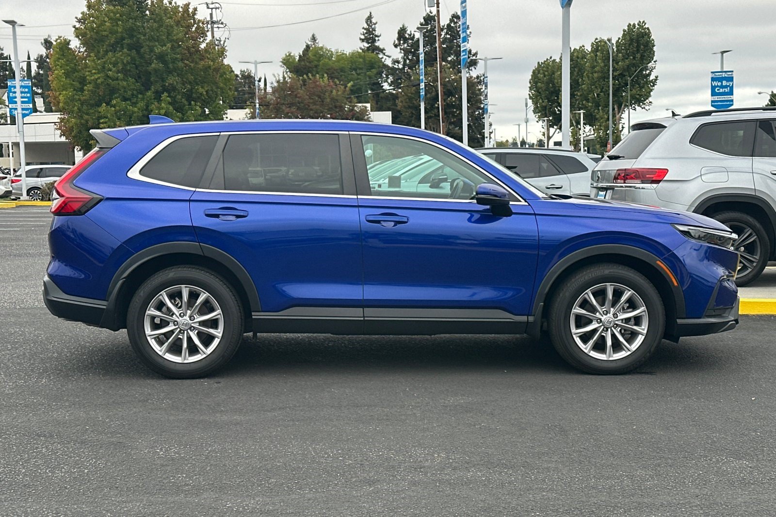 Used 2024 Honda CR-V EX-L image 8
