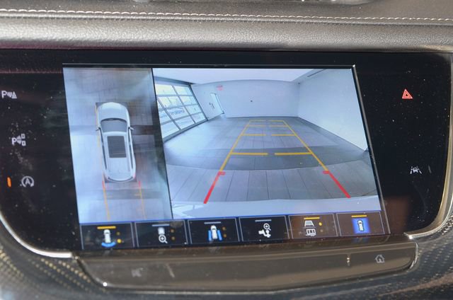 Certified 2023 Cadillac XT6 Sport w/ Technology Package image 33