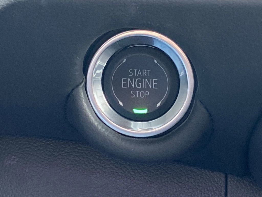 Used 2025 Chevrolet Tahoe LT image 13