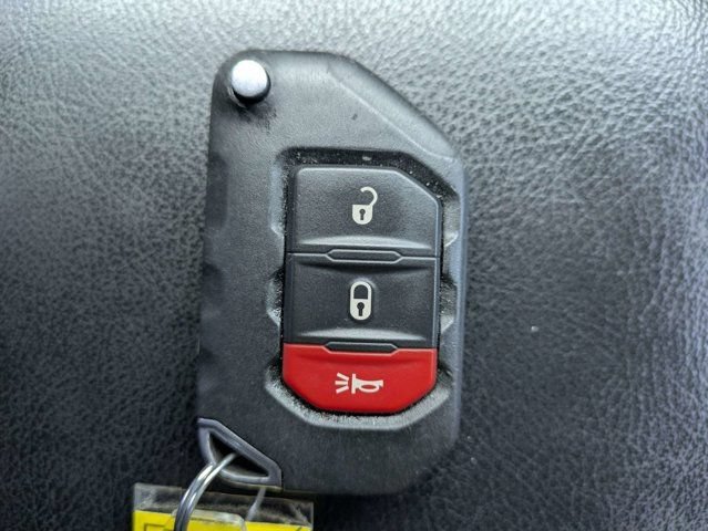 Used 2018 Jeep Wrangler Unlimited Sport S AWD/4WD image 30