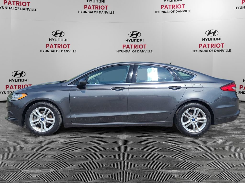 Used 2018 Ford Fusion SE FWD image 6