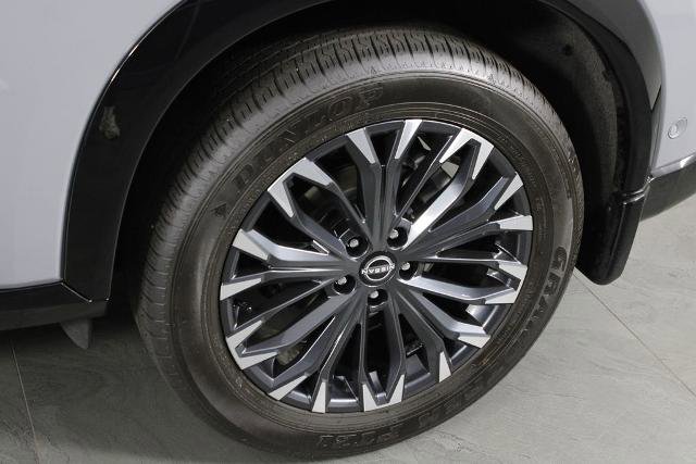 Certified 2024 Nissan Rogue Platinum w/ Platinum Premium Package image 13