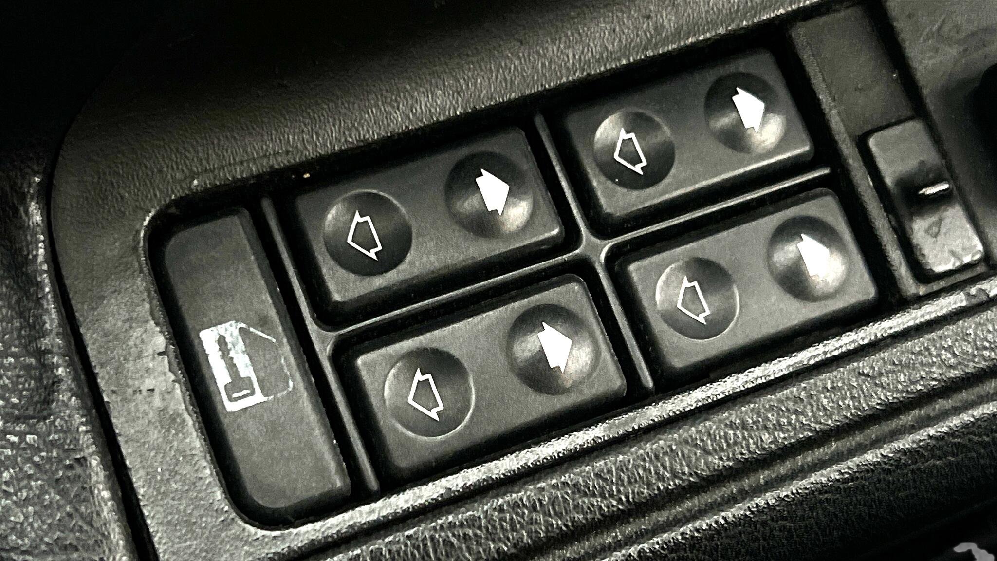 Used 1992 BMW 850i image 36