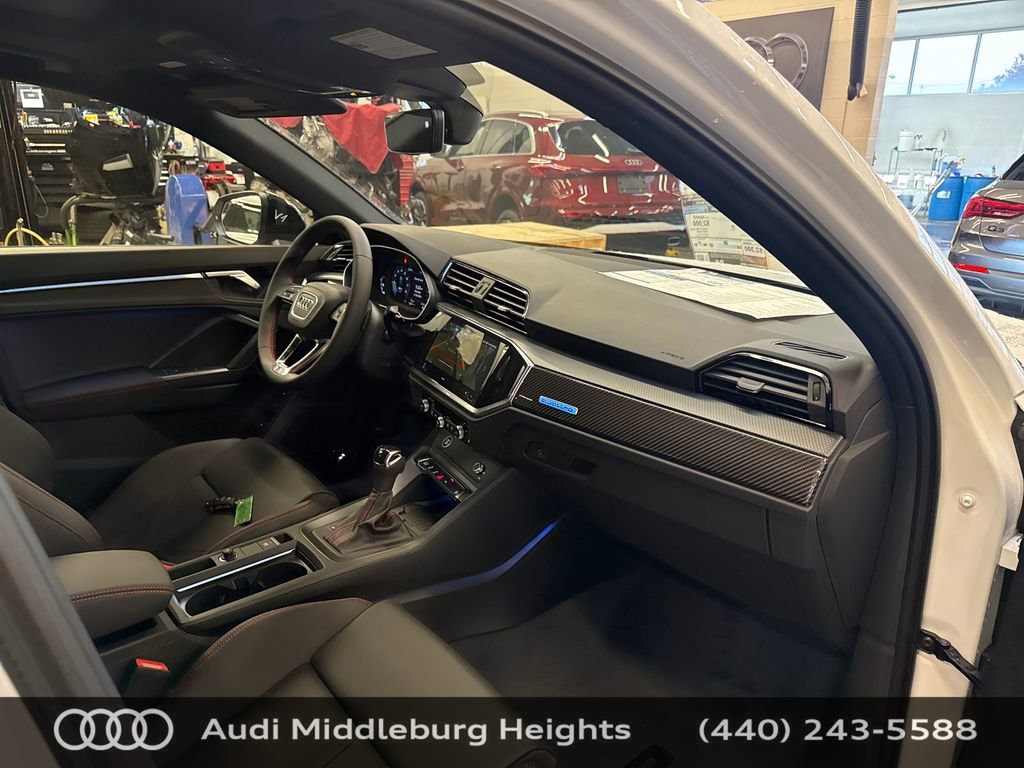 Used 2025 Audi Q3 2.0T Premium Plus w/ Premium Plus Package image 38