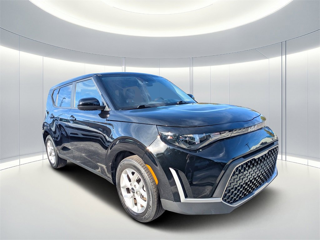 Used 2024 Kia Soul LX w/ Option Group 015