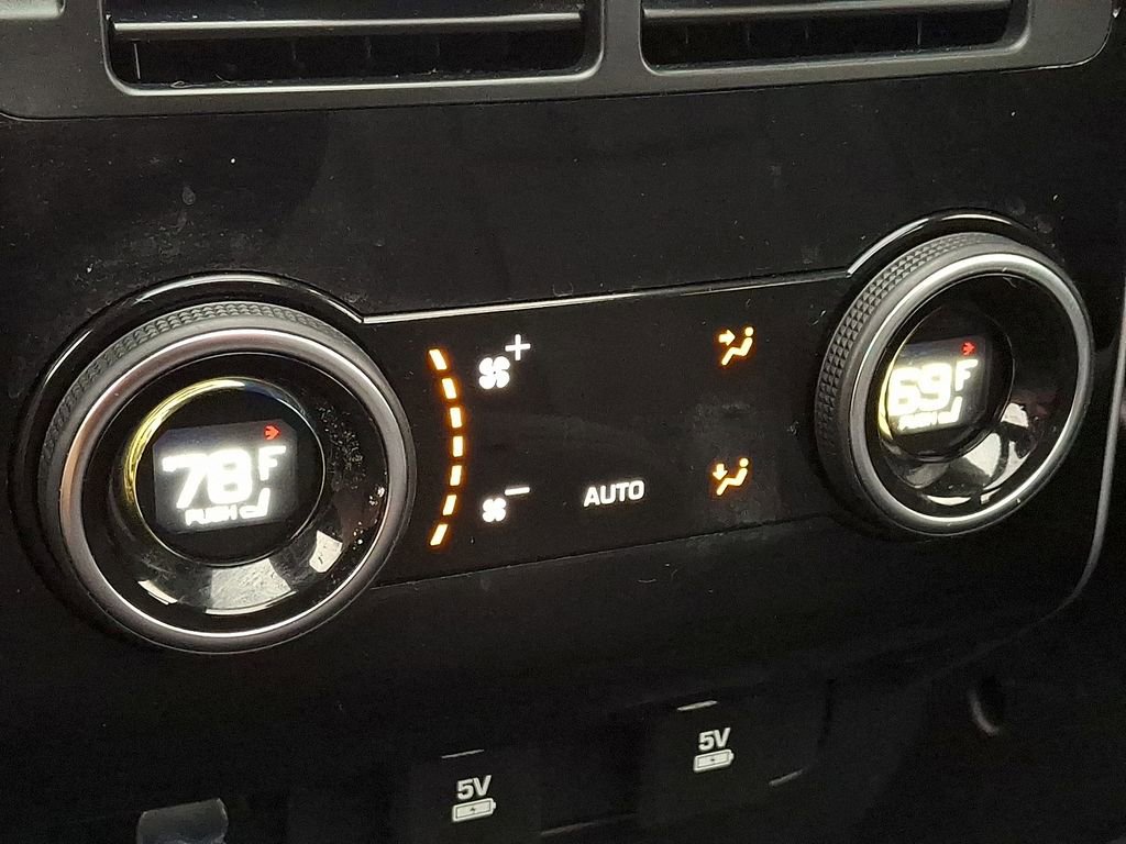 Used 2021 Land Rover Range Rover Sport HSE Silver Edition image 11