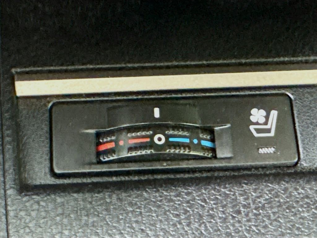 Used 2015 Lexus ES 350 w/ Premium Package image 26