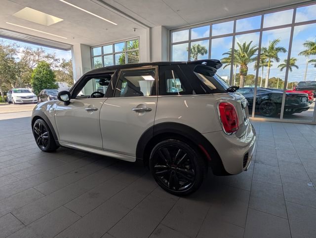 Used 2019 MINI Cooper S image 9