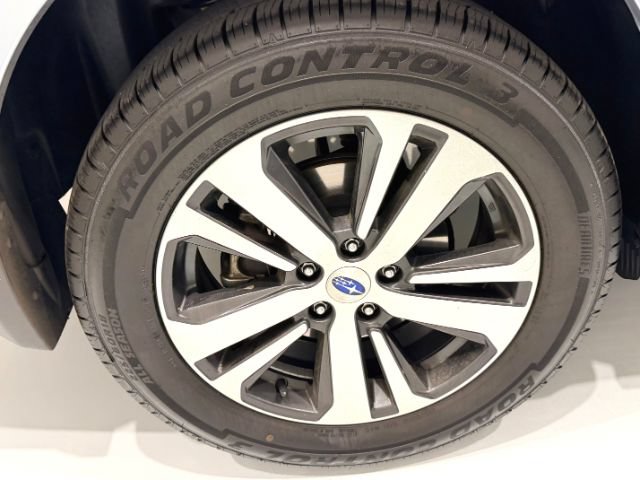 Used 2018 Subaru Outback 2.5i Limited AWD/4WD image 10