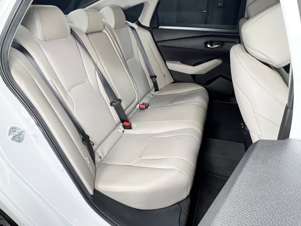 Used 2025 Honda Accord EX-L image 17