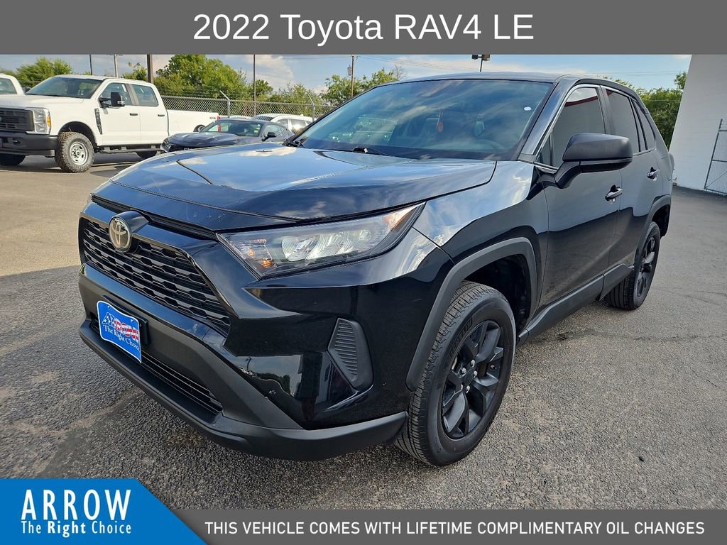 Used 2022 Toyota RAV4 LE image 4