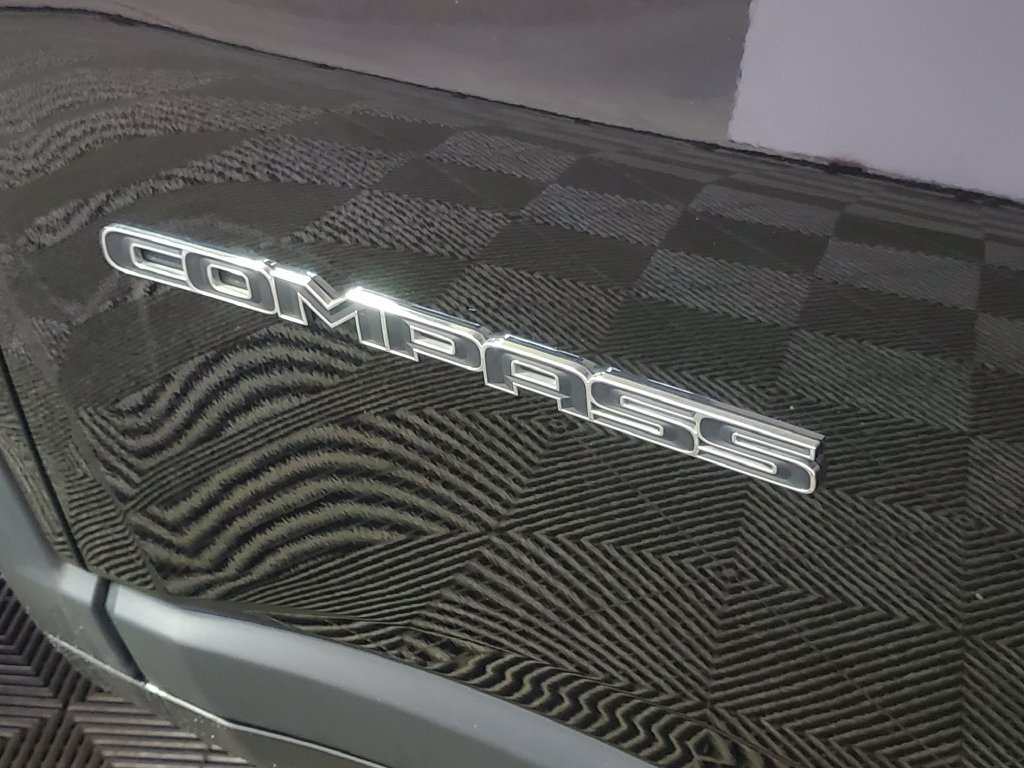 Used 2023 Jeep Compass Limited AWD/4WD image 30