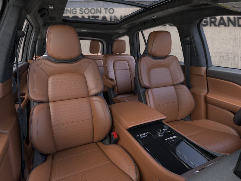 New 2026 Lincoln Aviator Black Label w/ Black Label Special Edition AWD/4WD image 10