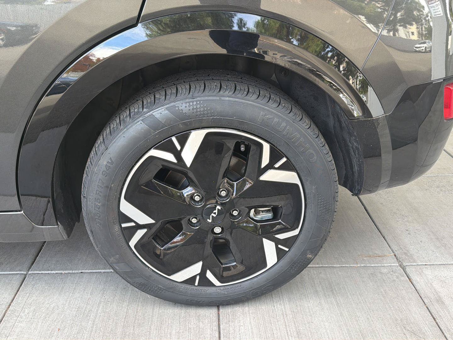 Used 2023 Kia Niro Wind FWD image 12
