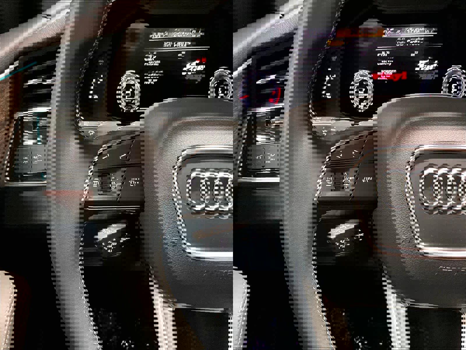 Used 2023 Audi Q8 Premium Plus w/ Premium Plus Package image 19