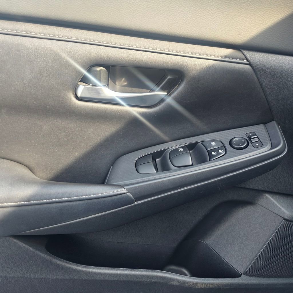 Used 2022 Nissan Sentra SV w/ All-Weather Package image 11