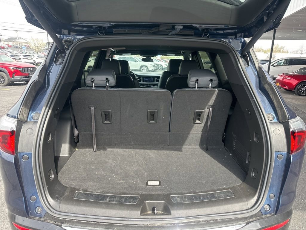 Used 2024 Buick Enclave Essence AWD/4WD image 19