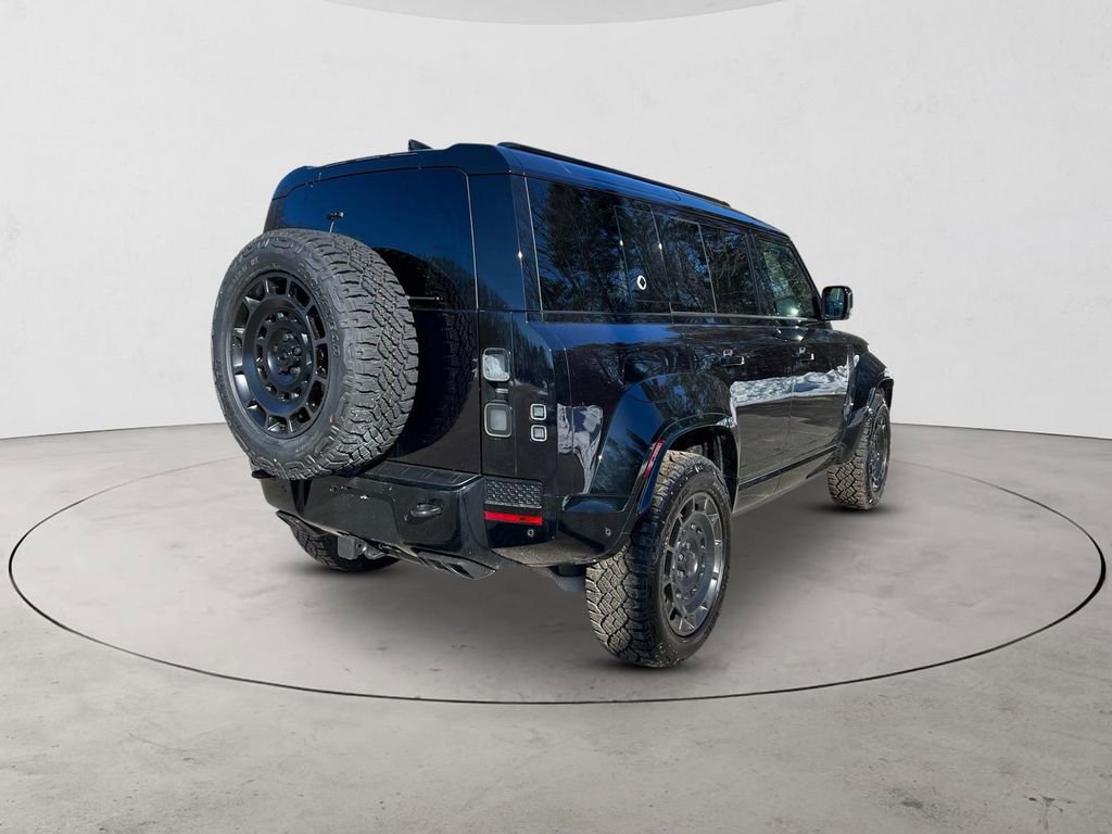 New 2026 Land Rover Defender 110 OCTA image 5