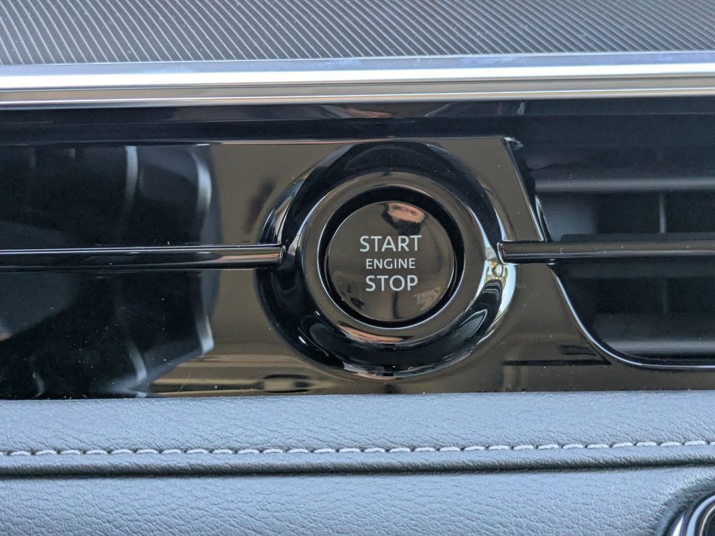 Used 2025 INFINITI QX80 Luxe image 33