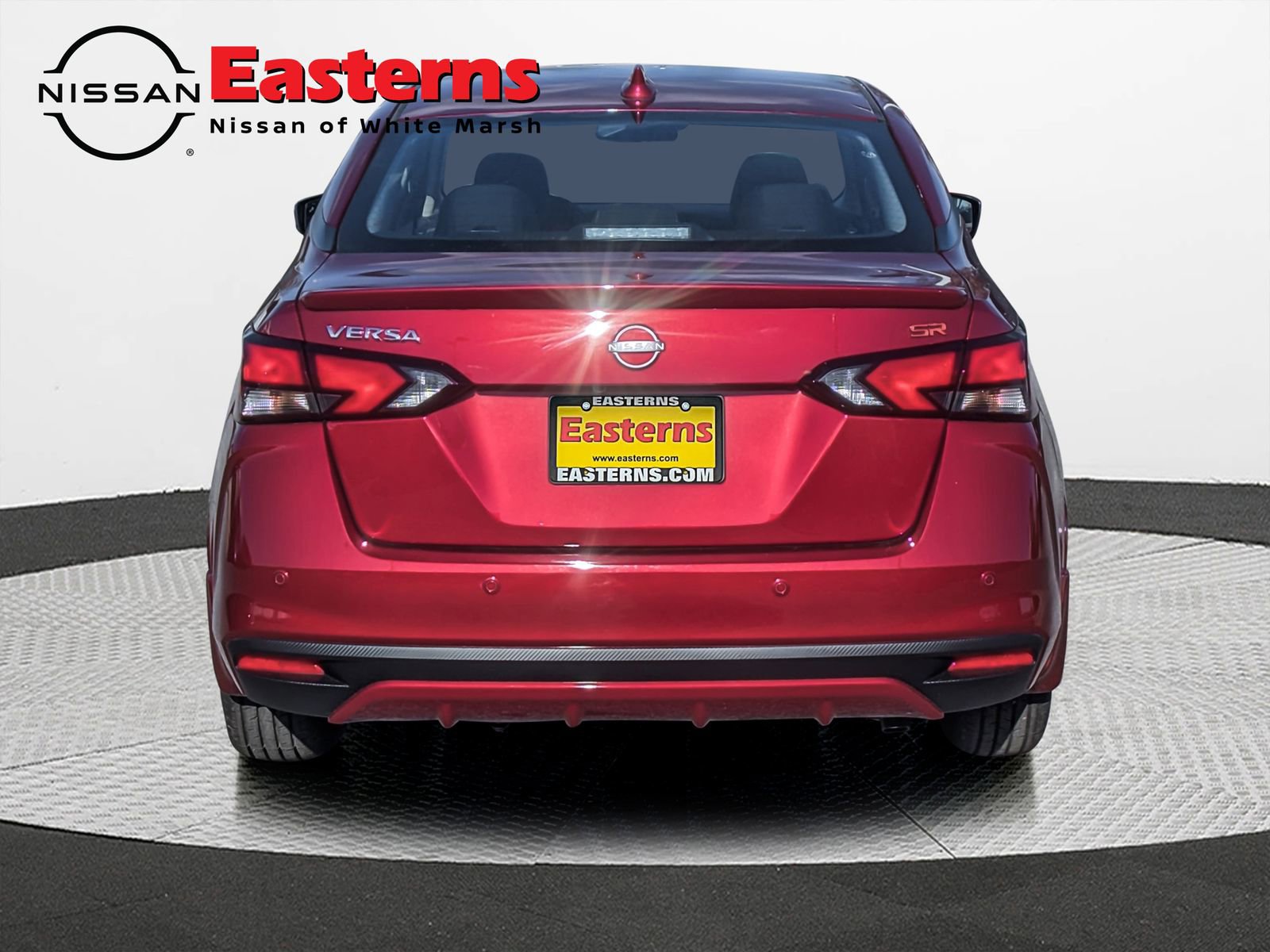 New 2025 Nissan Versa SR w/ Trunk Package image 8