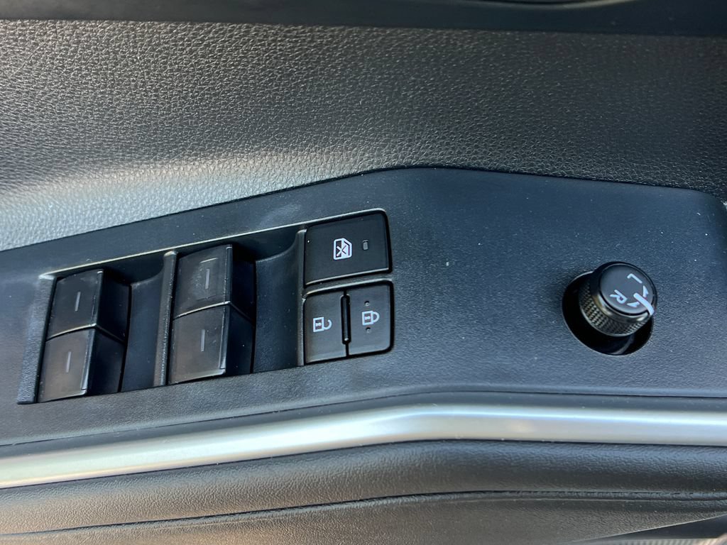 Certified 2024 Toyota Highlander LE AWD/4WD image 12