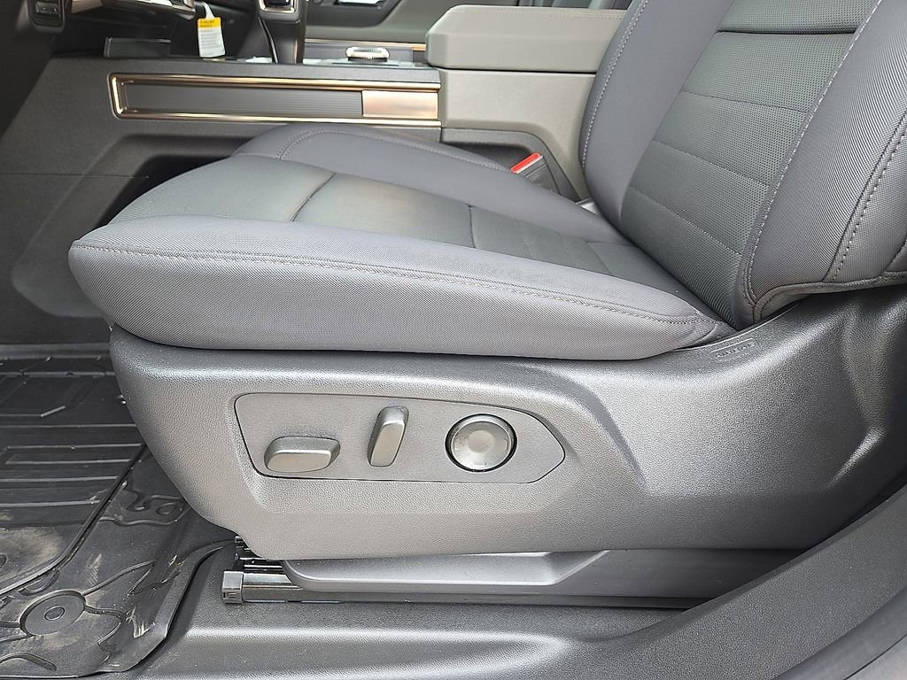 Used 2025 GMC Hummer EV 2X w/ LPO, Sport Package AWD/4WD image 24