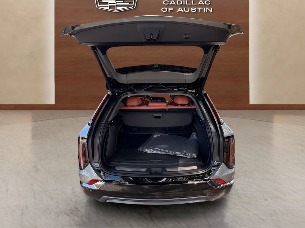 New 2027 Cadillac Optiq Premium Sport w/ LPO, Floor Liner Package AWD/4WD image 27