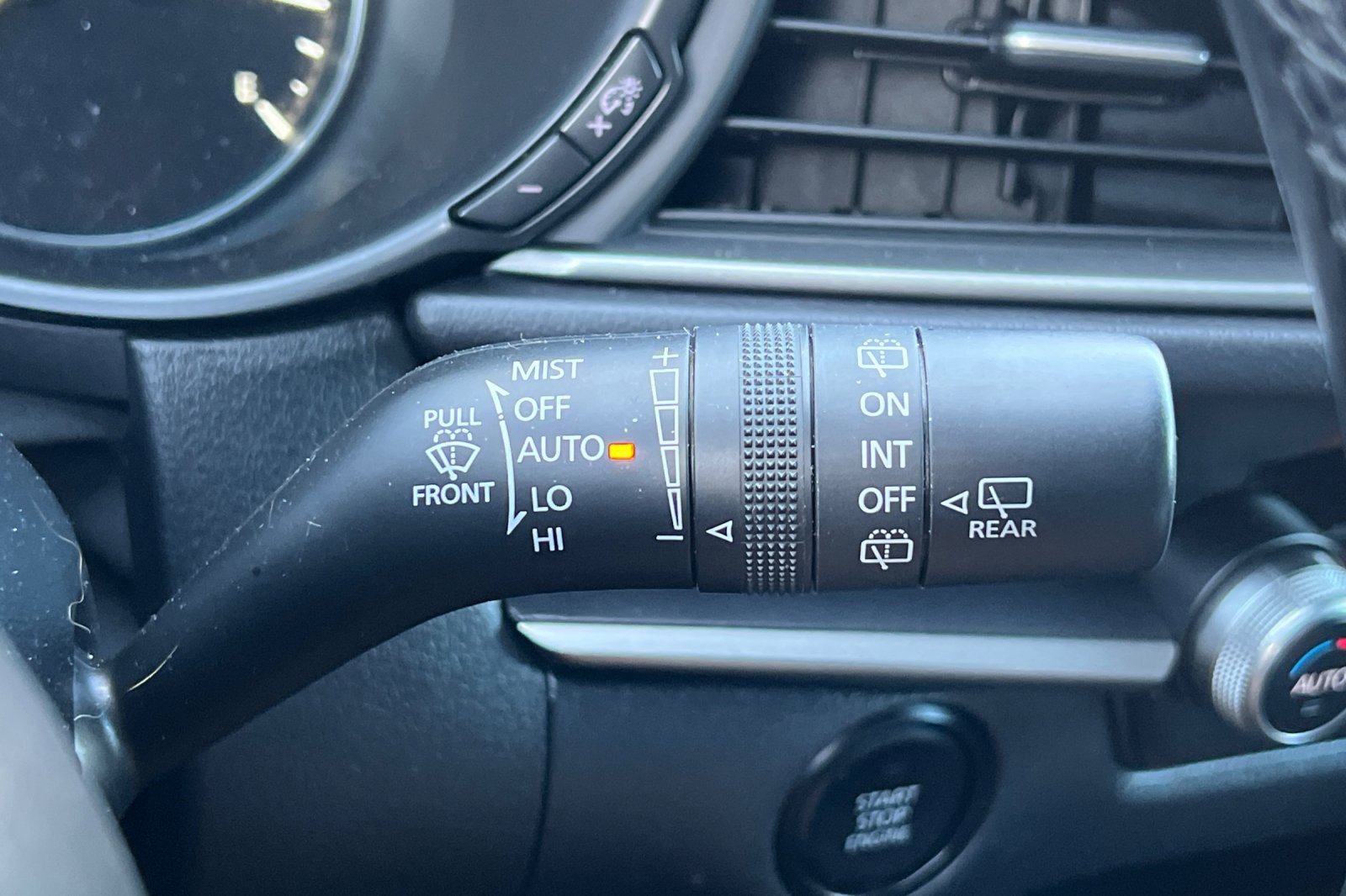 Used 2023 MAZDA CX-30 AWD 2.5 S w/ Select Package image 33