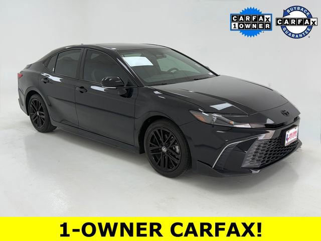Used 2025 Toyota Camry SE w/ Multimedia Upgrade Package FWD image 1