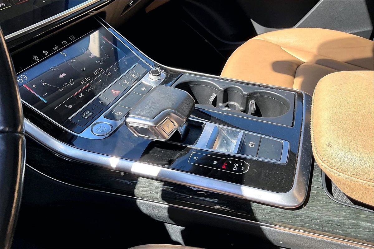 Used 2020 Audi Q7 3.0T Premium Plus image 18