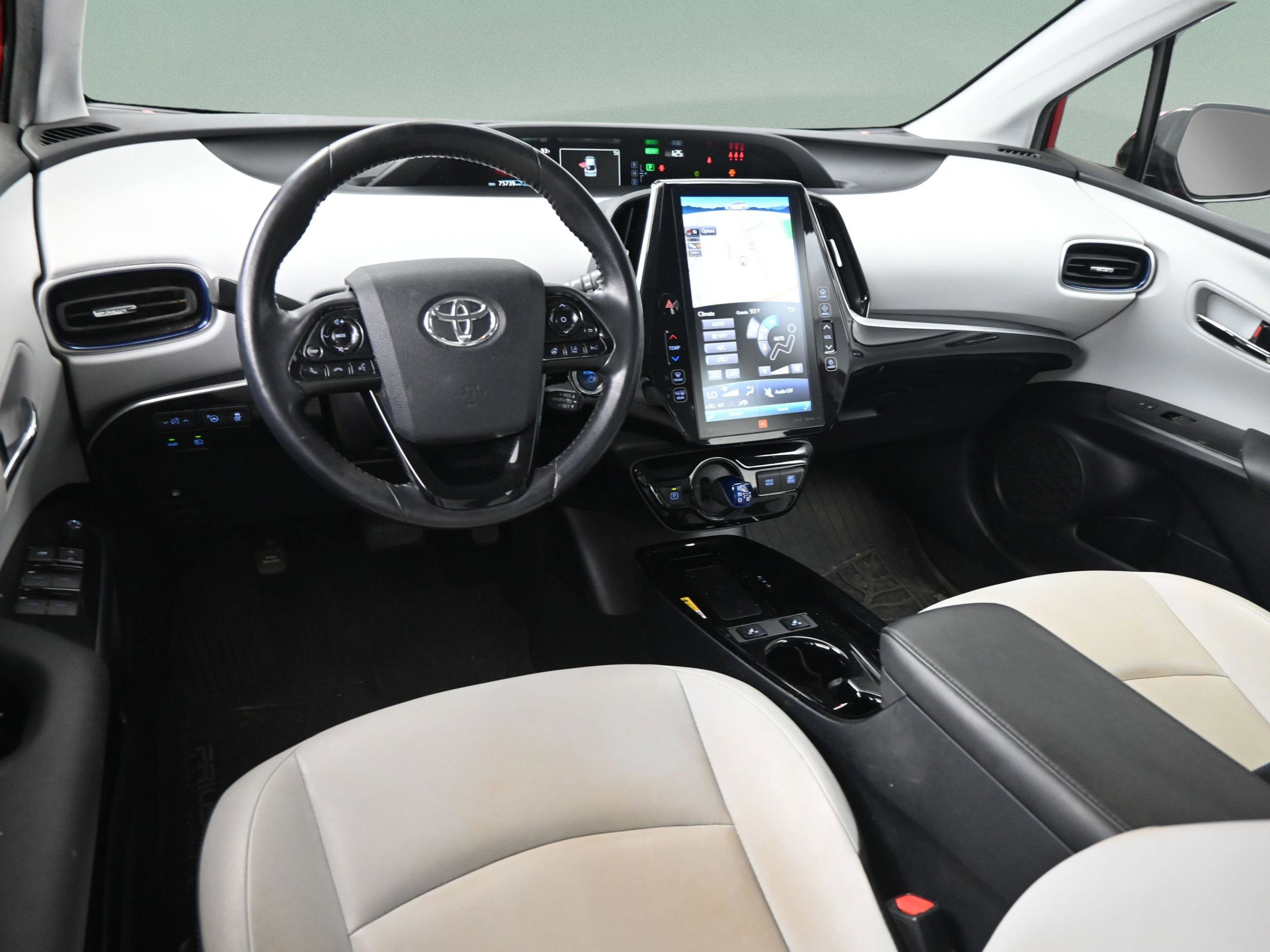 Used 2019 Toyota Prius Limited FWD image 32