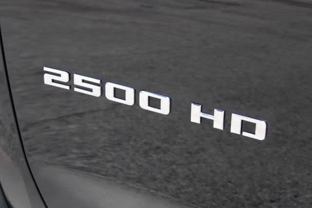 Used 2025 Chevrolet Silverado 2500 ZR2 w/ Technology Package image 18