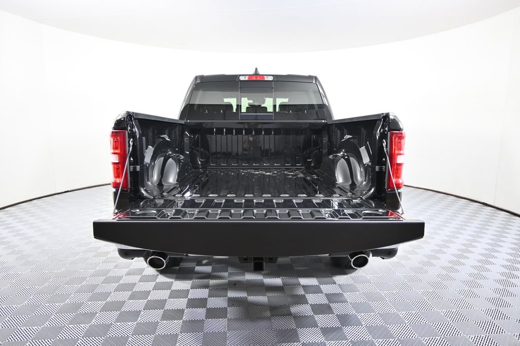 Used 2026 RAM 1500 Laramie AWD/4WD image 6